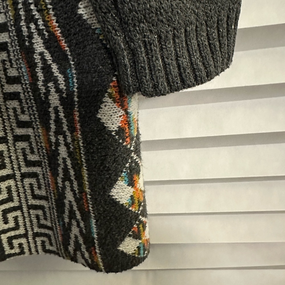 Aztec Pattern Long Sleeve Hooded Open Front Mid Length Sweater by NORTHERN ANGEL - Picture 4 of 7